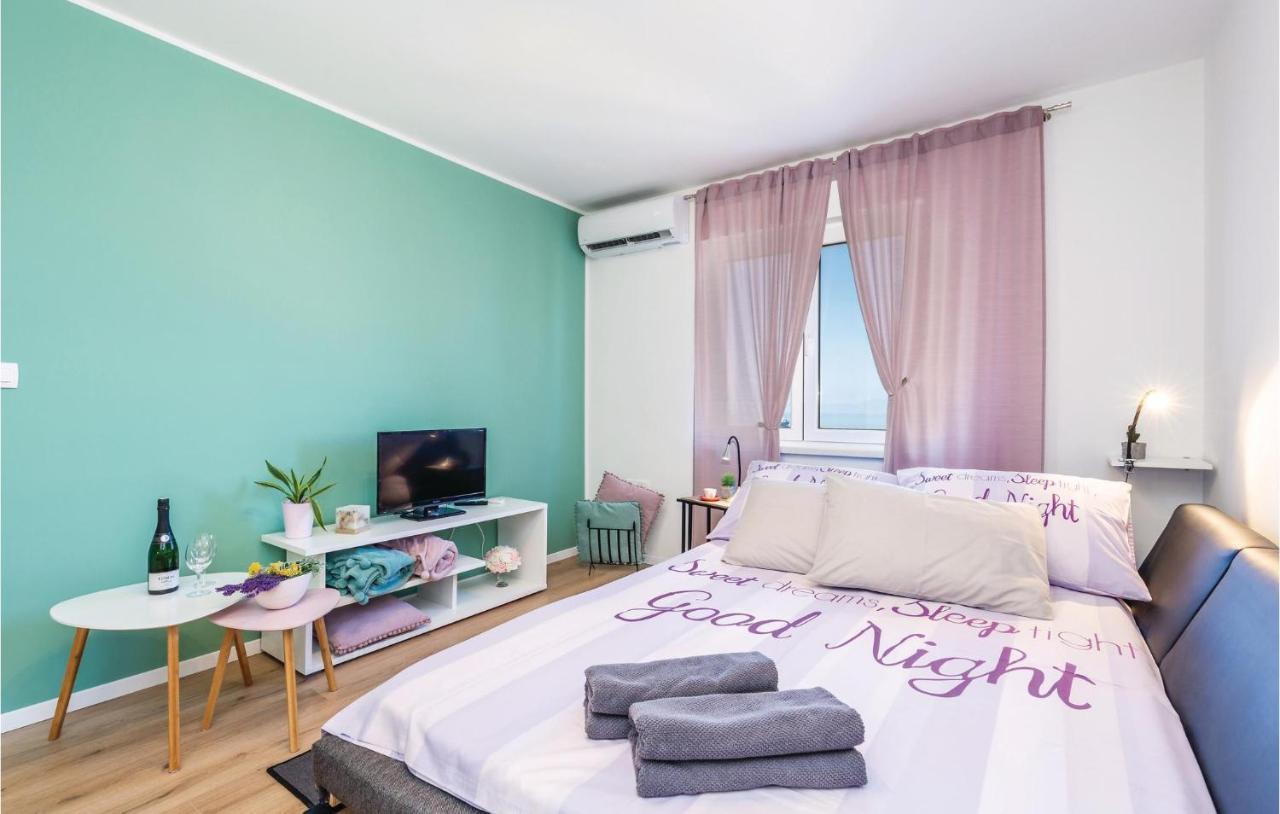 Gorgeous Apartment In Rijeka With House Sea View מראה חיצוני תמונה