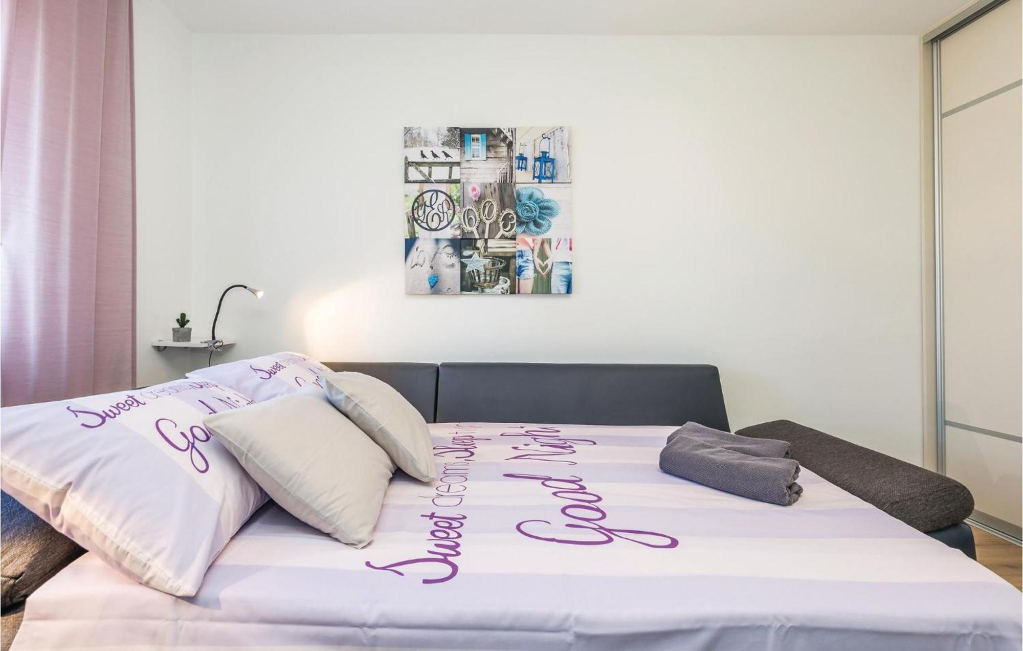 Gorgeous Apartment In Rijeka With House Sea View מראה חיצוני תמונה