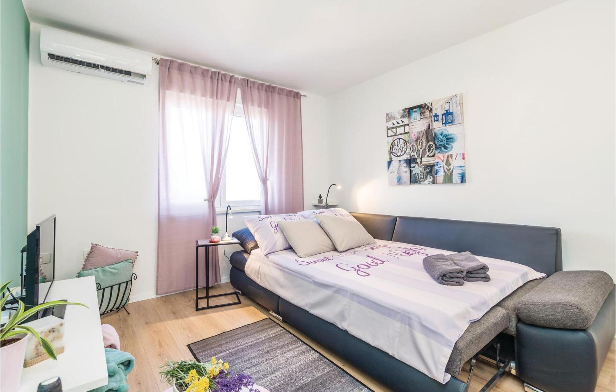 Gorgeous Apartment In Rijeka With House Sea View מראה חיצוני תמונה