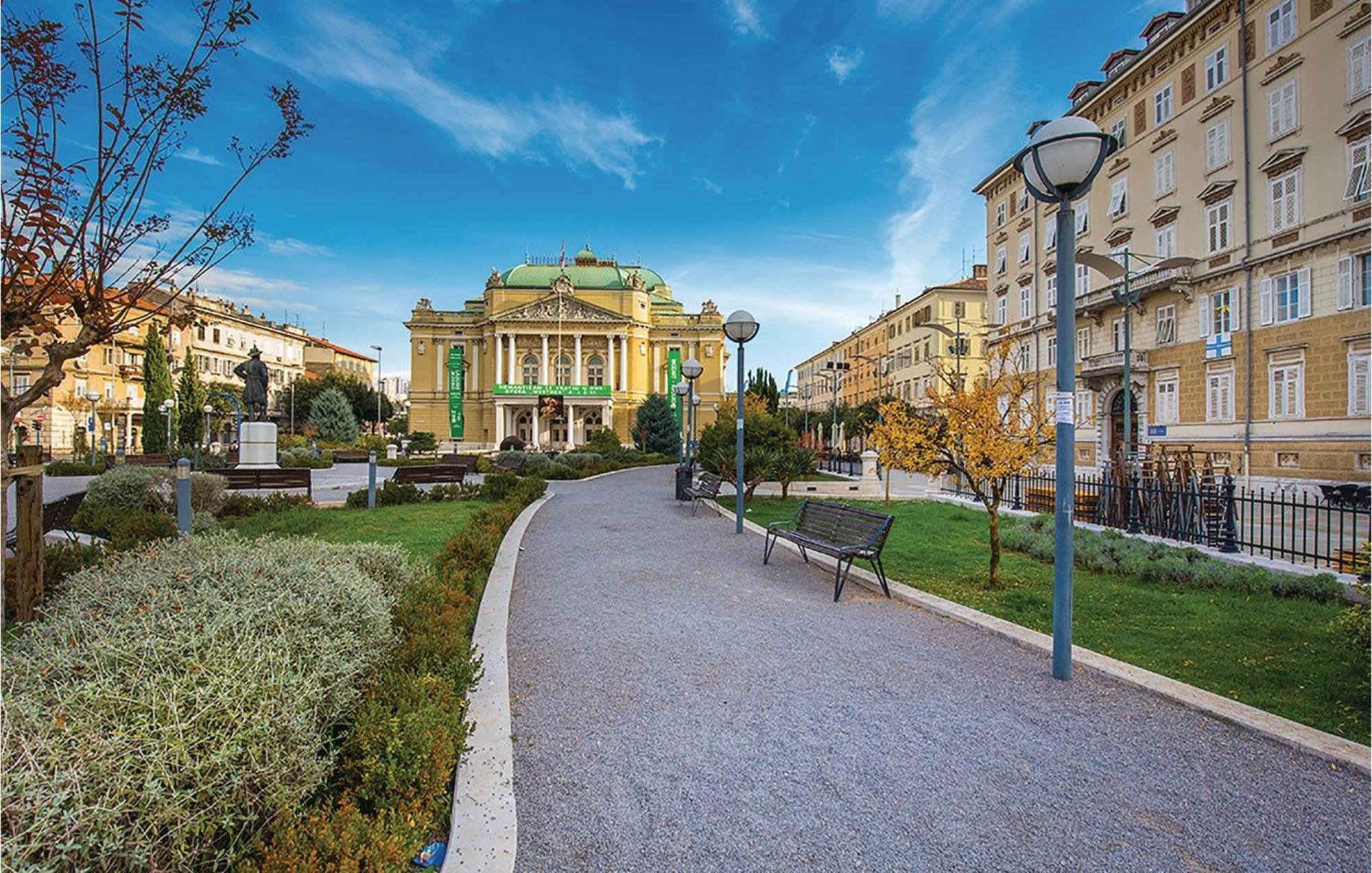 Gorgeous Apartment In Rijeka With House Sea View מראה חיצוני תמונה