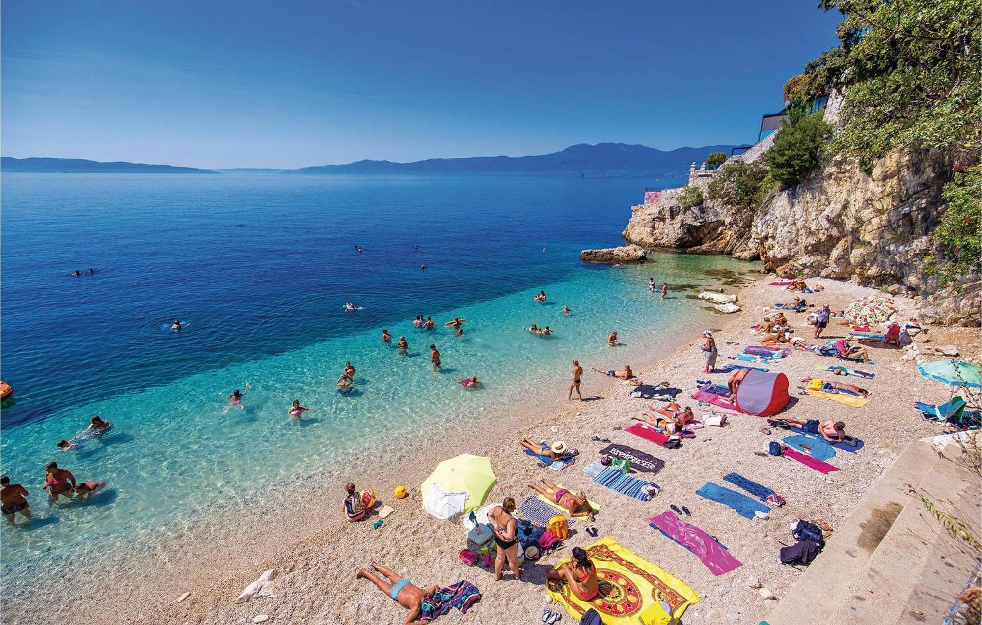Gorgeous Apartment In Rijeka With House Sea View מראה חיצוני תמונה