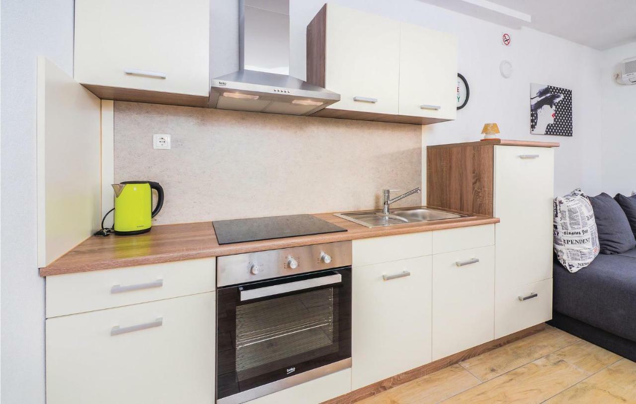 Gorgeous Apartment In Rijeka With House Sea View מראה חיצוני תמונה
